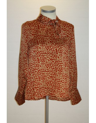 Red and gold leopard pattern shirt